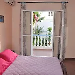 Ilias Studios -