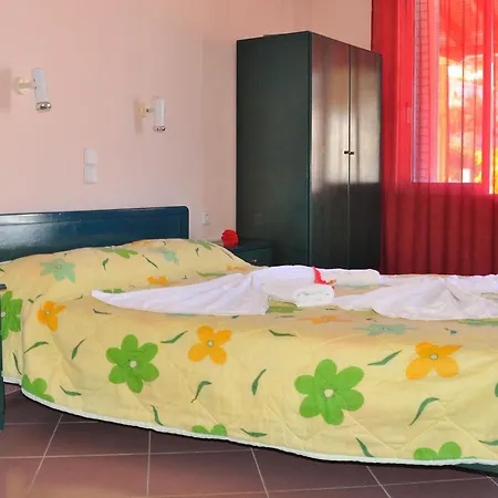 Гостевой дом Ilias - 2*